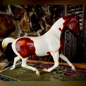 Breyer horse, traditional scale, 9 inches inches tall